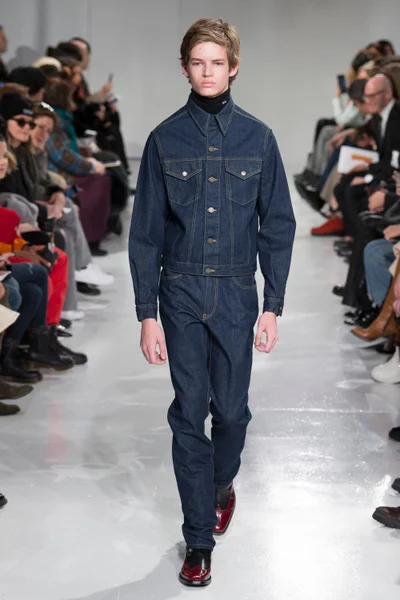 Look 39